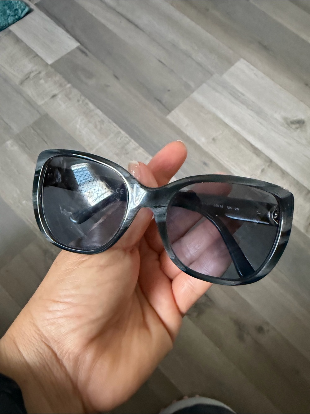 Women's Oversized Black Gradient Sunglasses